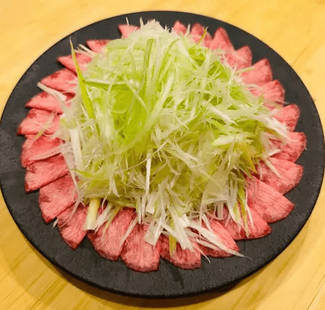 新鮮な牛タン